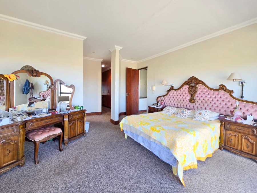 4 Bedroom Property for Sale in Stilbaai Wes Western Cape